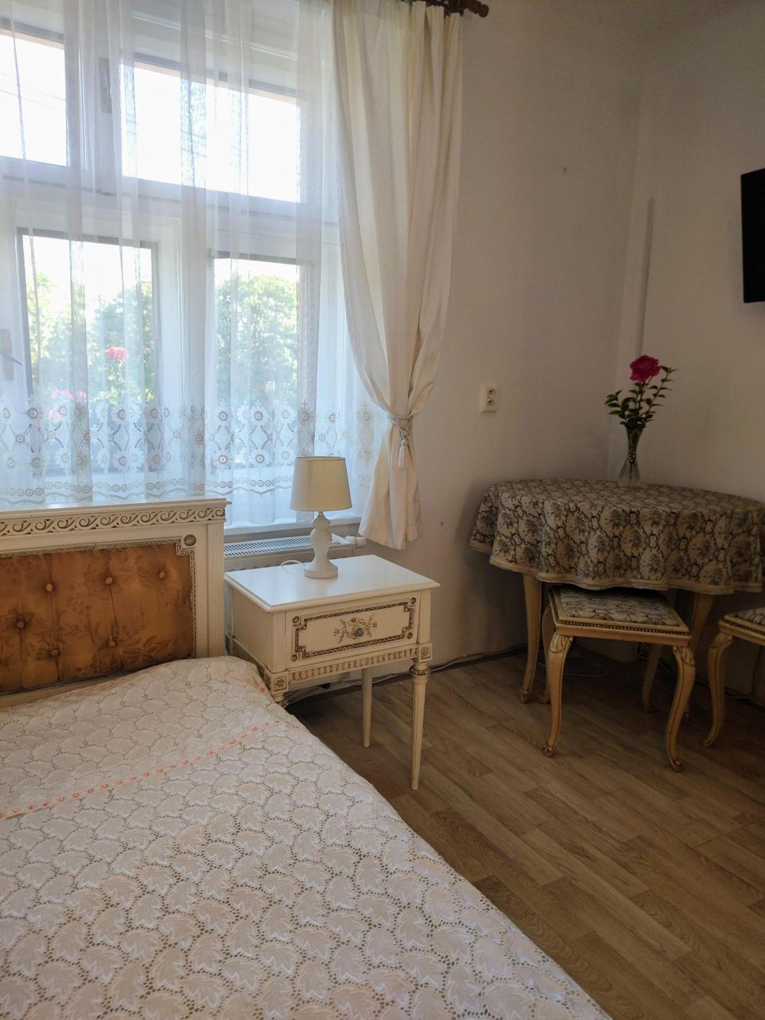 Ubytovani Sarka Čistá Екстериор снимка